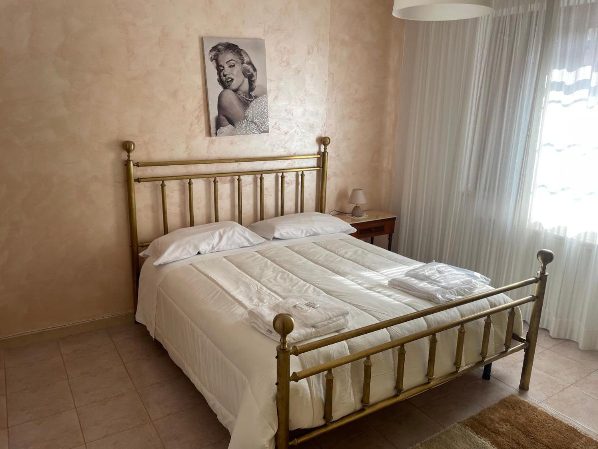 Villa Antonella Pozzilli Bagian luar foto